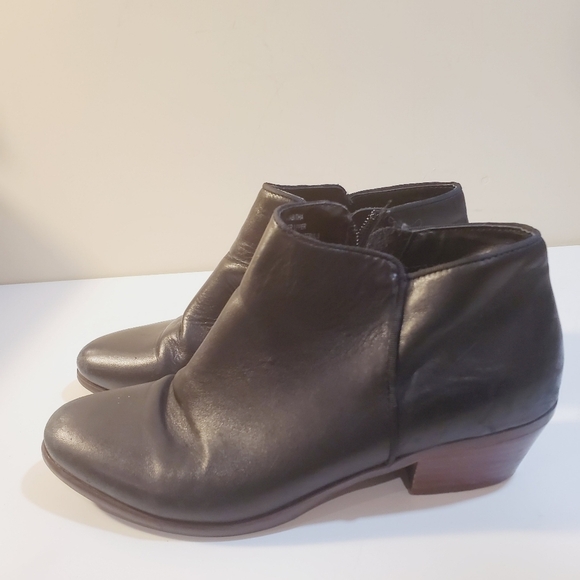 Crown Vintage Tabitha black Leather ankle booties size 8M - Picture 5 of 11